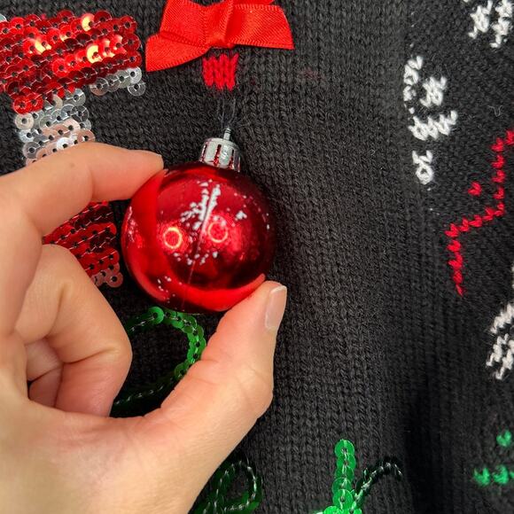 Style&Co "Not Another Ugly Sweater" Christmas Garland Sequin Sweater - Picture 10 of 10